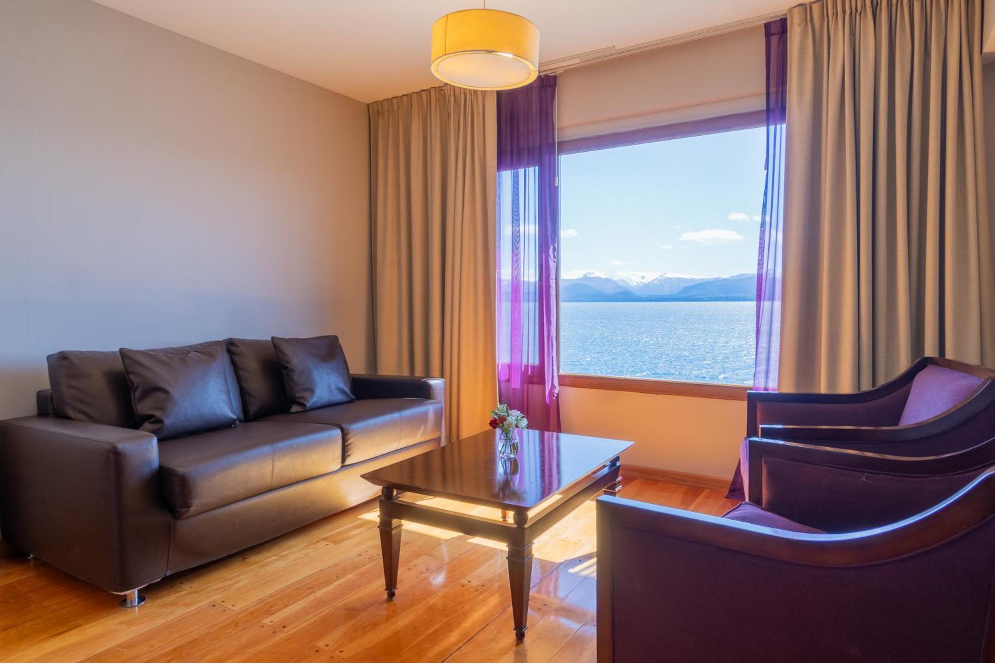Alma Del Lago Suites & Spa San Carlos de Bariloche Exteriör bild Suite